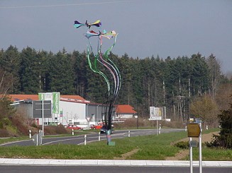 Wind bewegte Kunst , Kreisverkehr Gestaltung, Horgenzell
